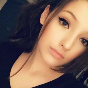 Meet your Posher, Alanna